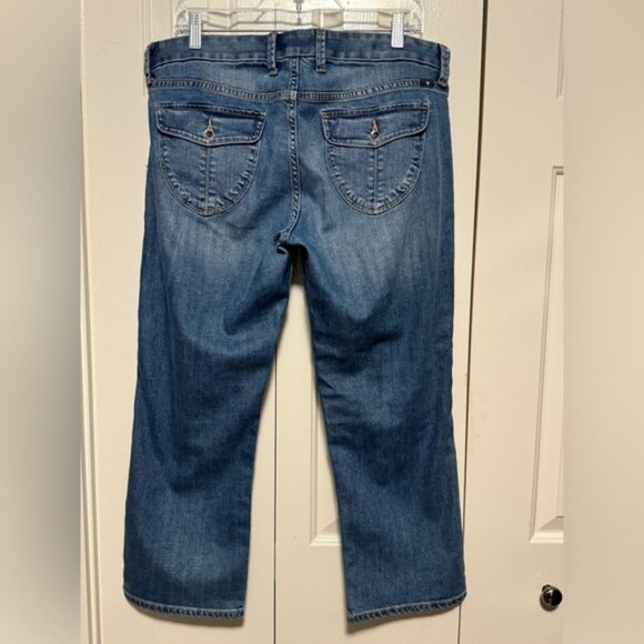 Lucky Sweet Jean Crop - Picture 2 of 9